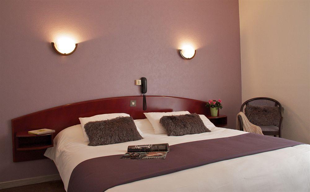 Hotel Le Ty-Lann Saint-Ave Luaran gambar