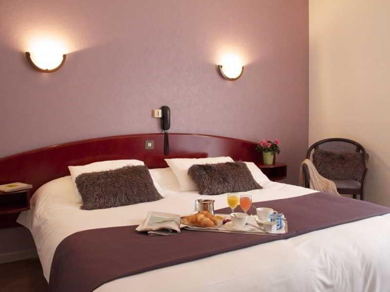 Hotel Le Ty-Lann Saint-Ave Luaran gambar