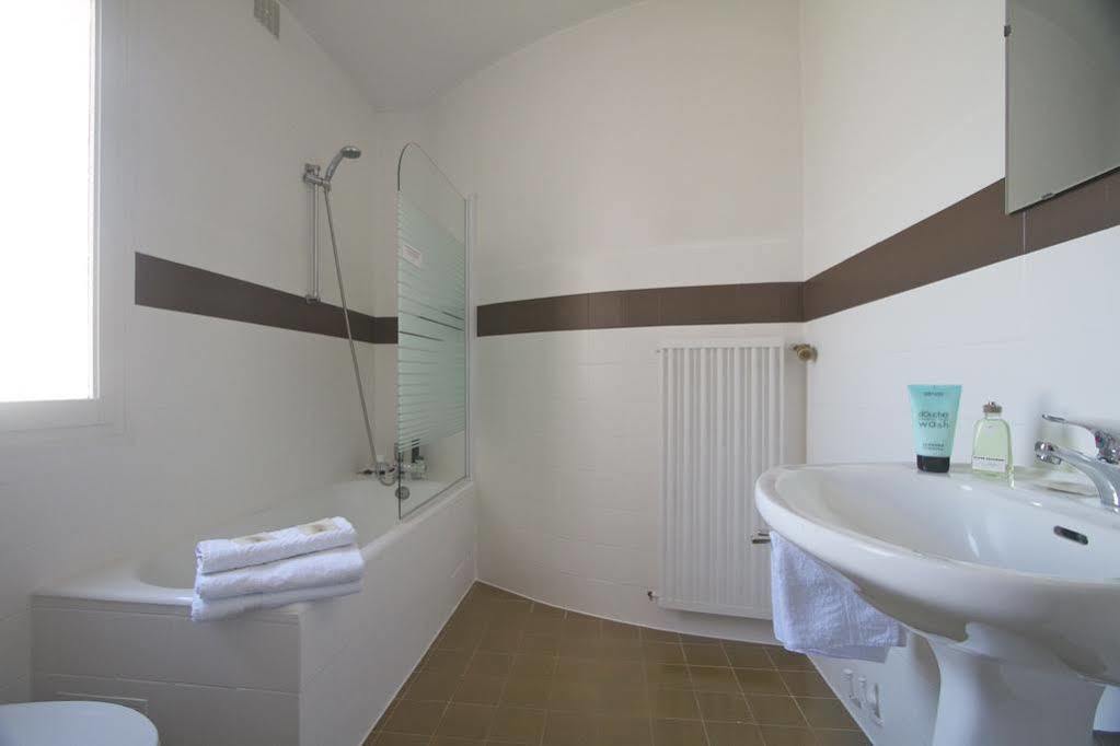 Hotel Le Ty-Lann Saint-Ave Luaran gambar