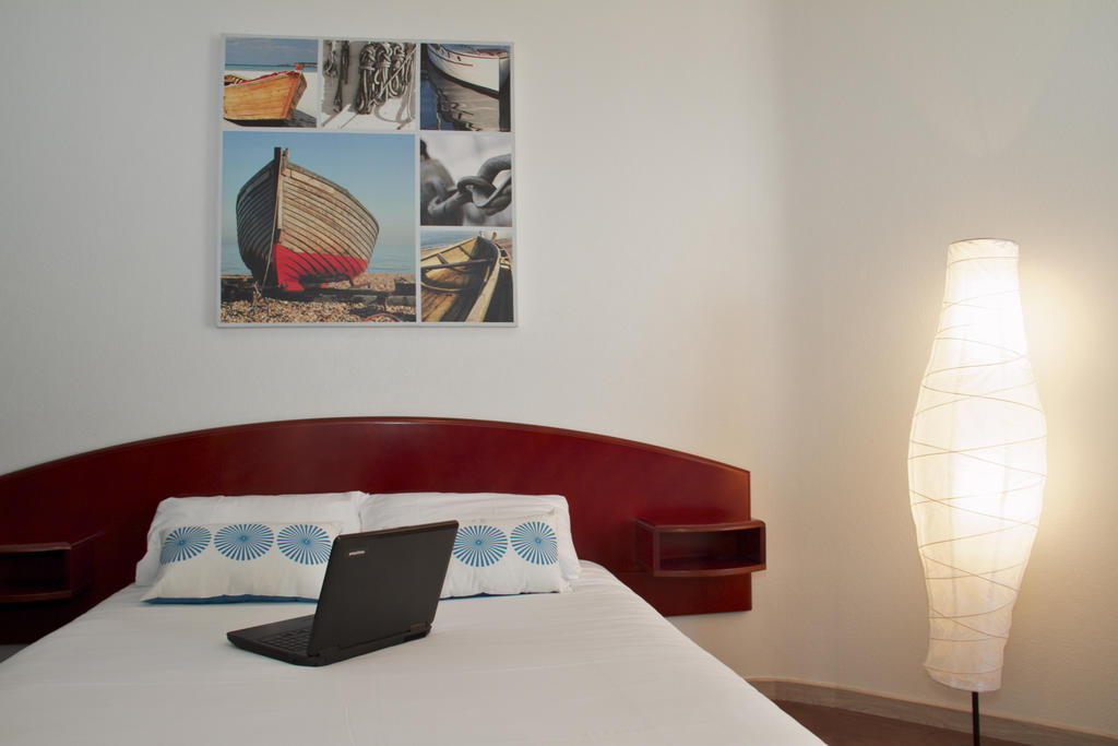 Hotel Le Ty-Lann Saint-Ave Luaran gambar